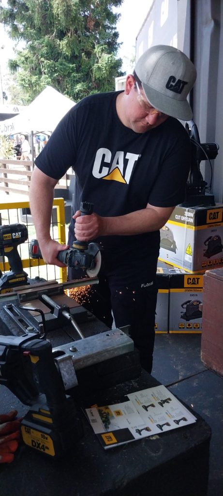 Feria de la construcción, stand 1091 - herramientas CAT